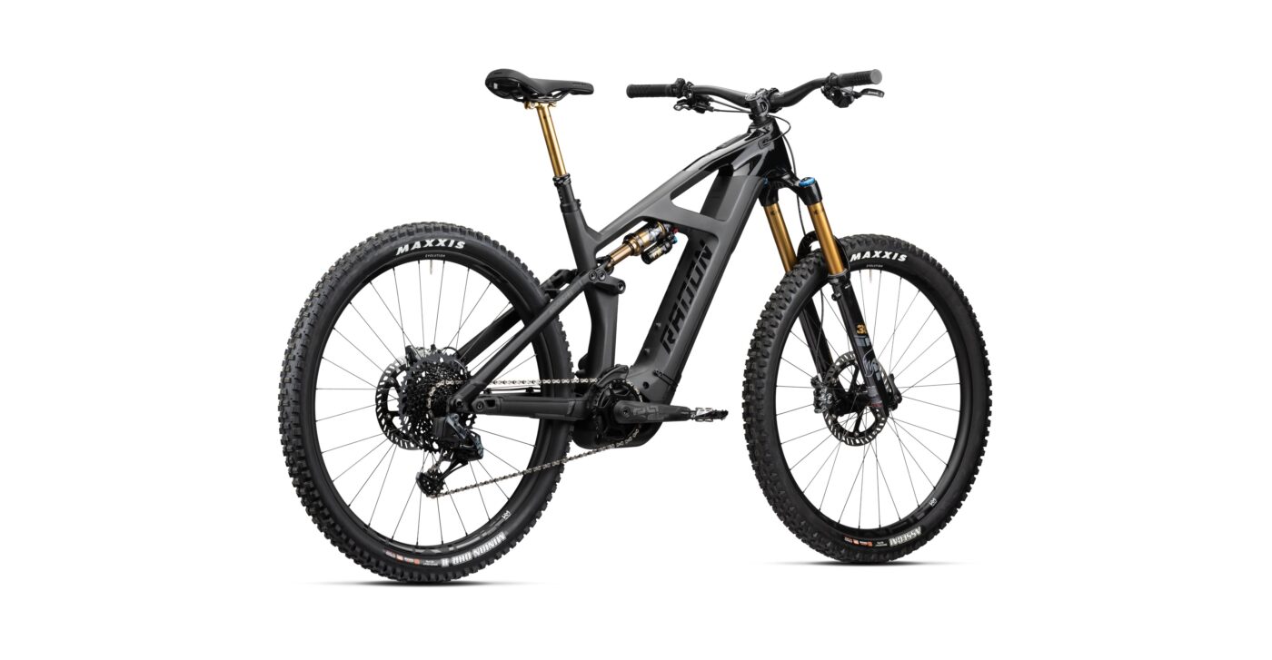 2024 details RENDER 10 0 HD 750 09
