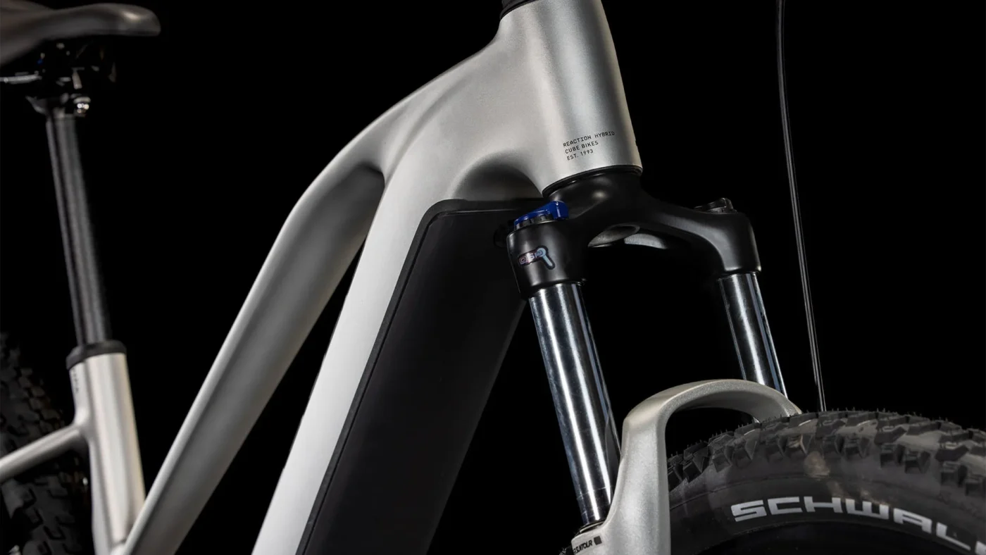 Cube Reaction Hybrid ONE 800 Trapez silver´n´black (2025)4