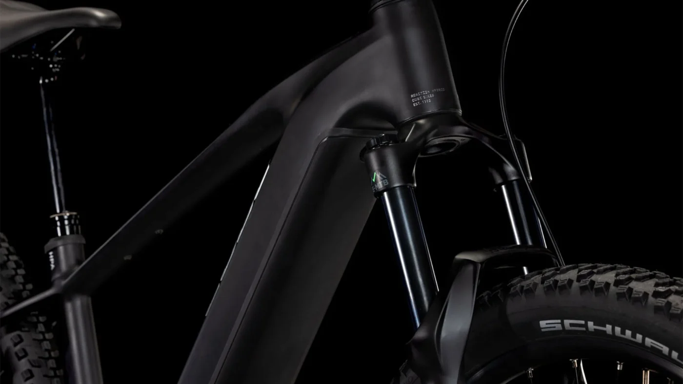 Cube Reaction Hybrid Race 800 black´n´metal (2025) 4