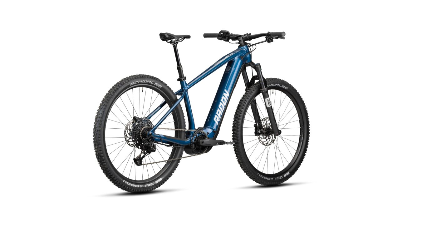 Radon JEALOUS HYBRID 9.0 750 1